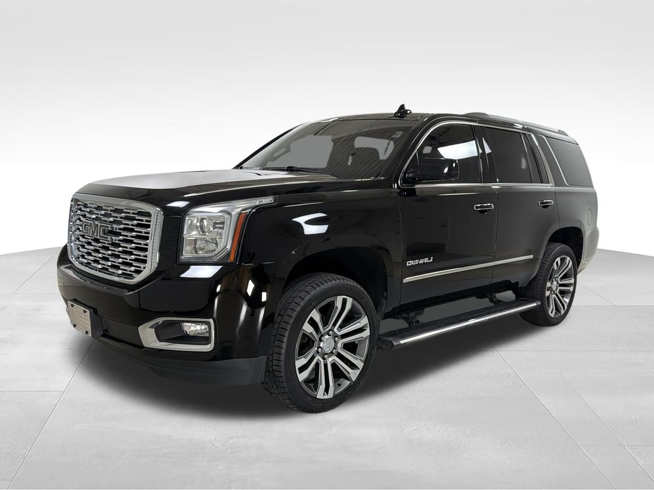 2018 GMC Yukon 4WD Denali's photo