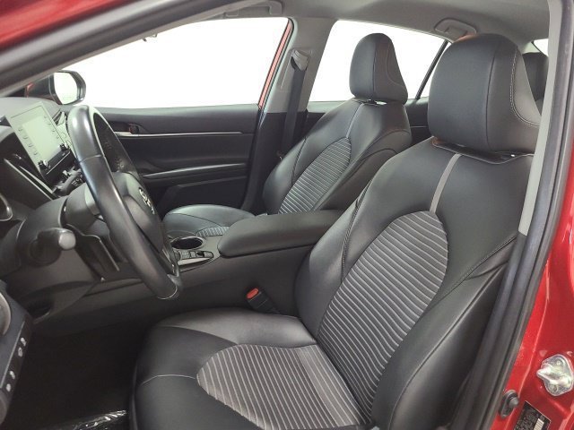 2024 Toyota Camry SE - Photo 15