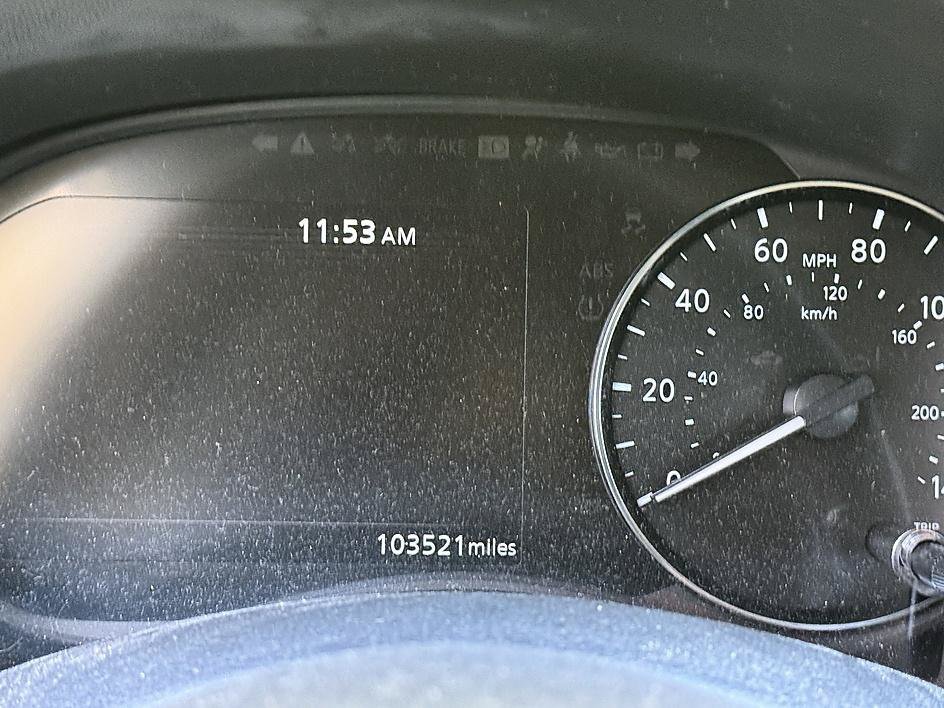 Used 2022 Boulder Gray Pearl Nissan SV image 3