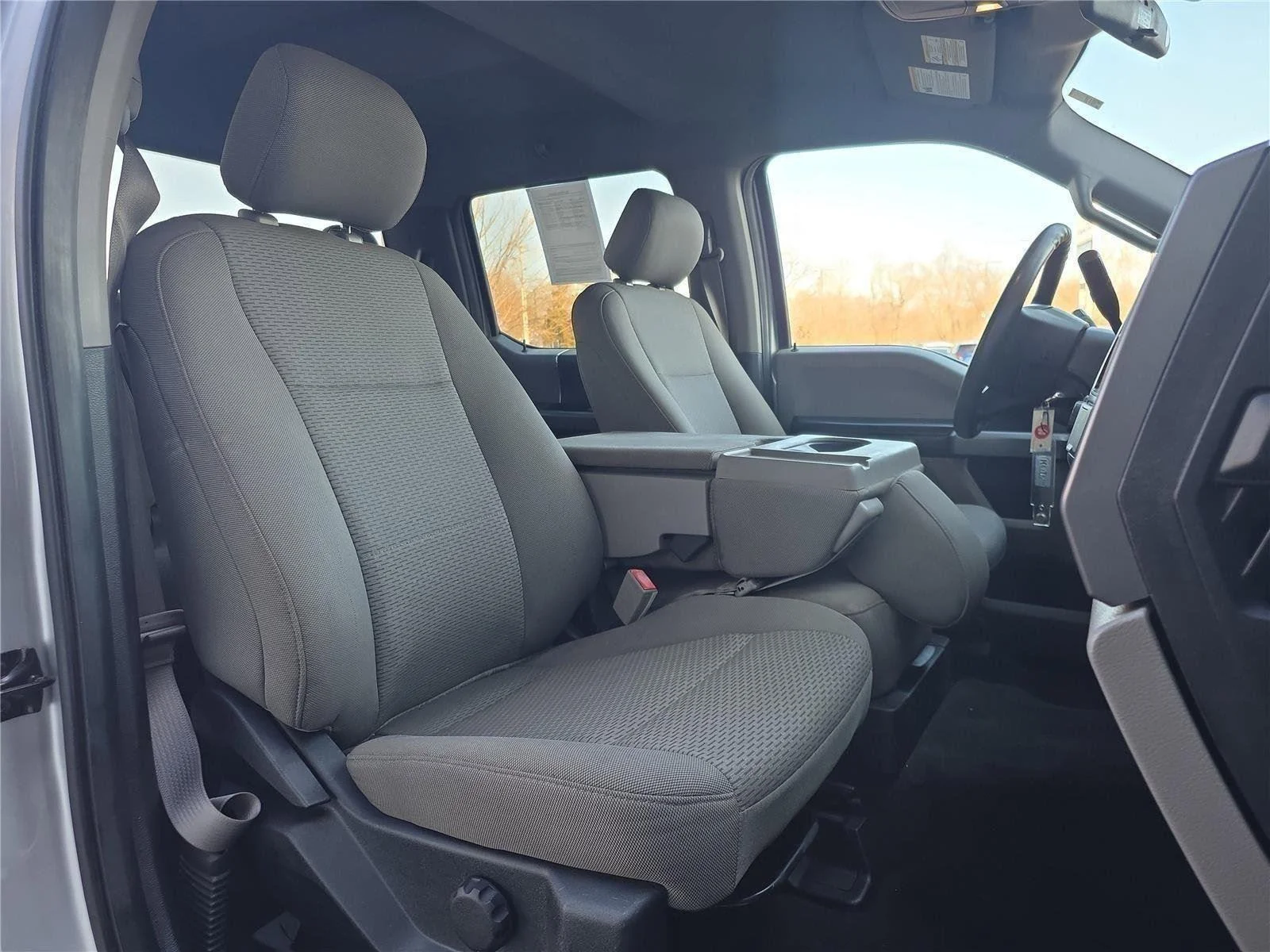 Used 2018 Ingot Silver Metallic Ford XLT image 25