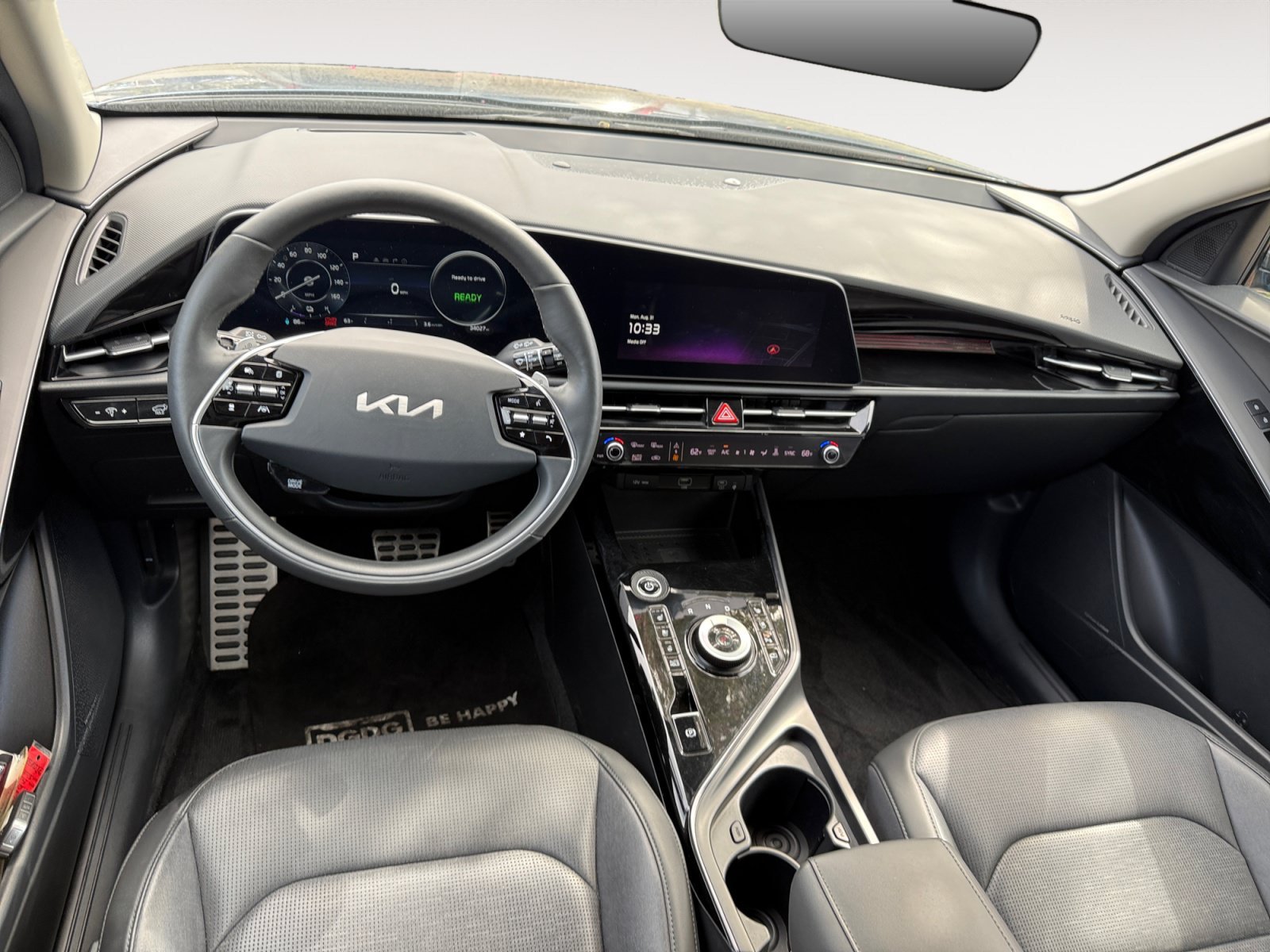 Certified Used 2023 Mineral Blue Kia Wave image 15