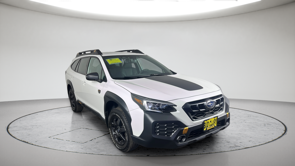 Used 2025 Crystal White Pearl Subaru Wilderness image 5