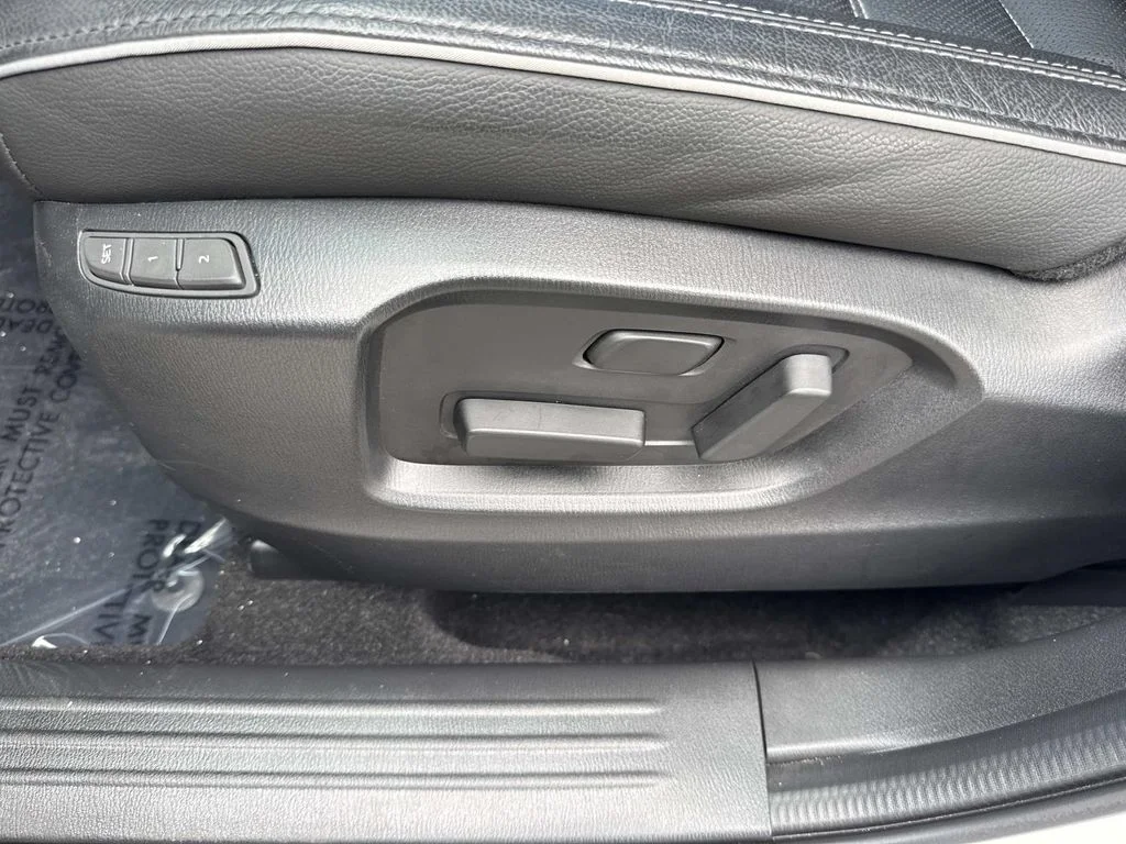Certified Used 2025 White Mazda 2.5 S Premium Plus Package image 30