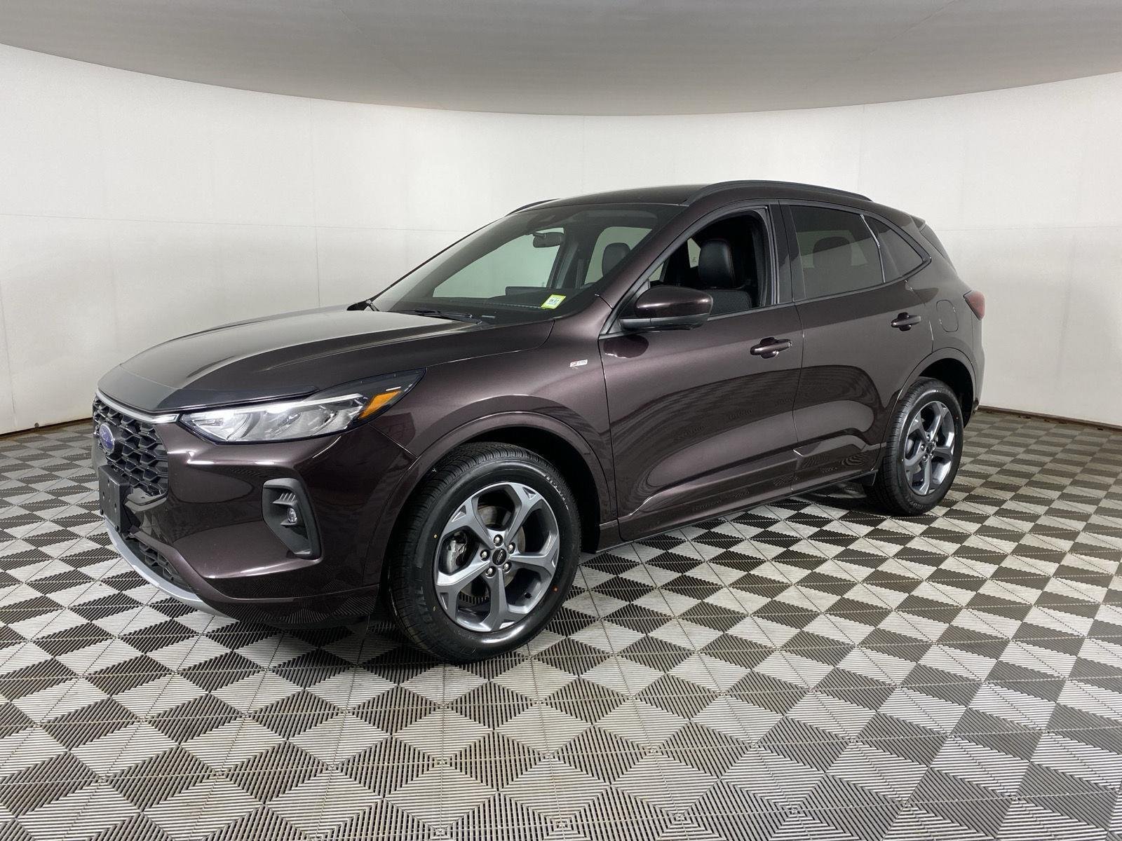Used 2023 Cinnabar Red Ford ST-Line Select image 6