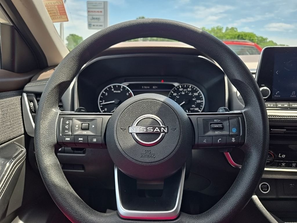 Used 2023 Silver Nissan SV image 39