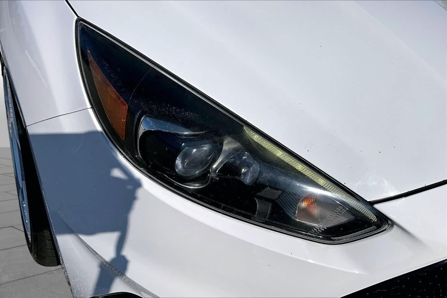Used 2017 Oxford White Ford ST image 28