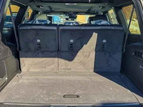 New 2026 High Gloss Black Exterior Paint Jeep Limited Altitude image 24