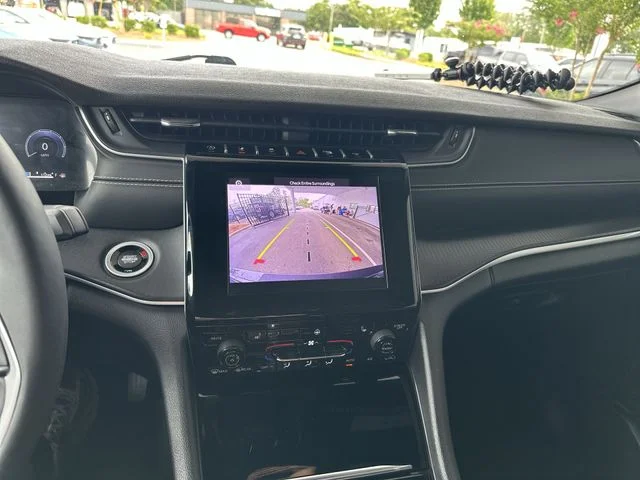 Used 2024 Gray Jeep Altitude X image 18