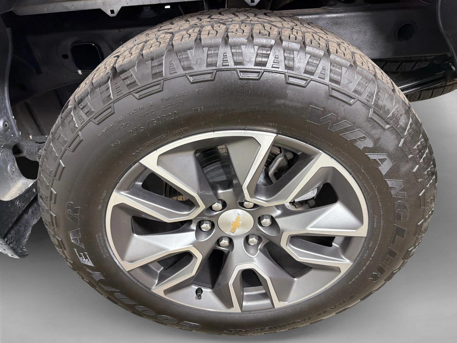 Used 2024 Sterling Gray Metallic Chevrolet LT image 19