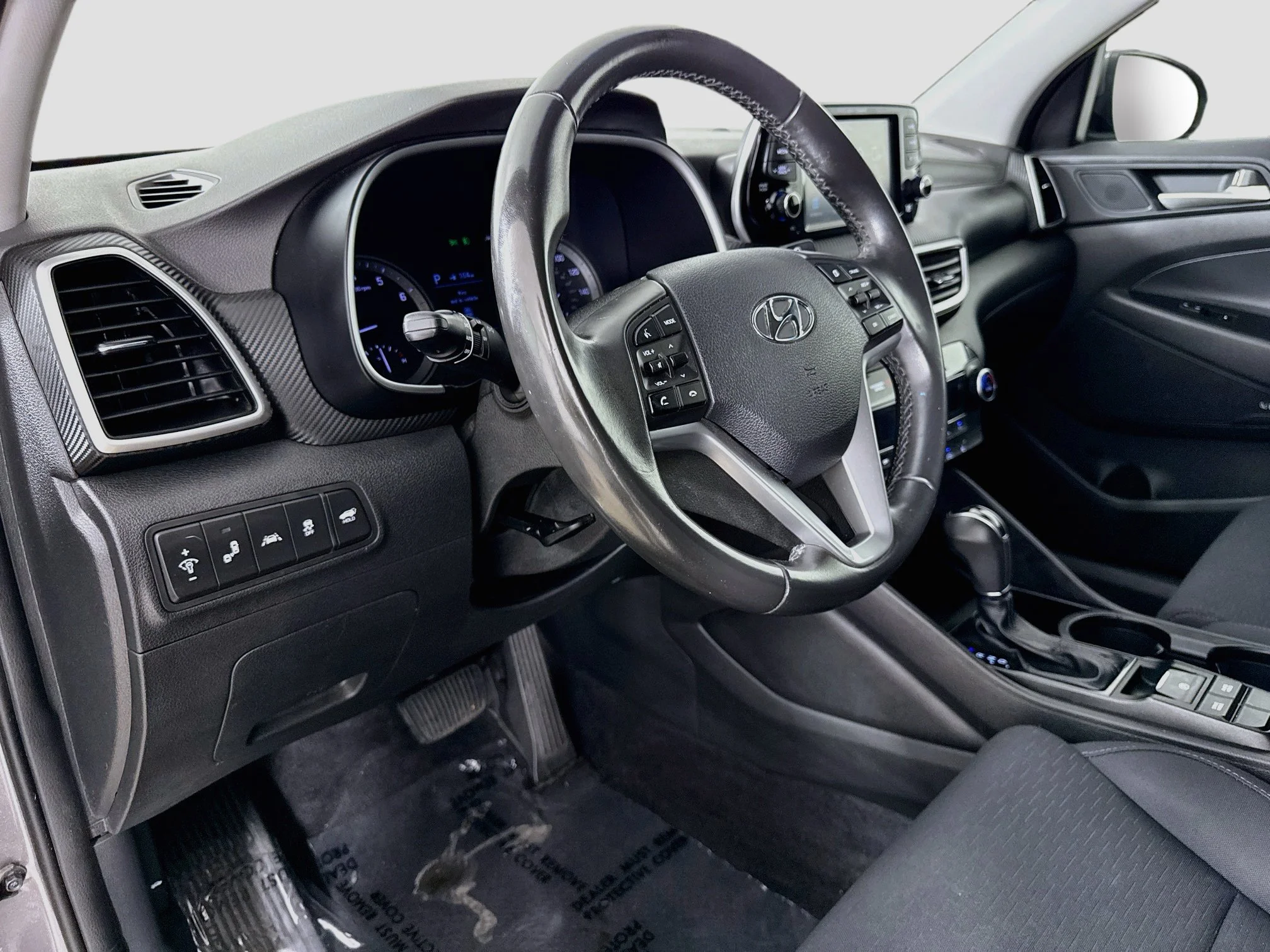 Used 2020  Hyundai Sport image 11