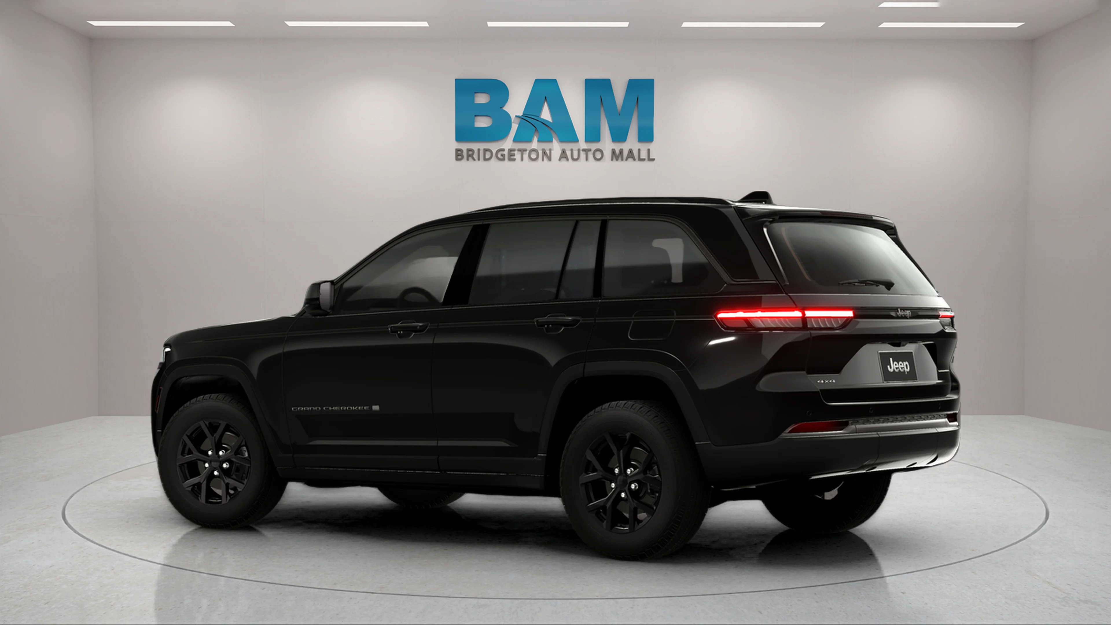 New 2026 Diamond Black Crystal Pearl-Coat Exterior Paint Jeep Laredo Altitude image 11