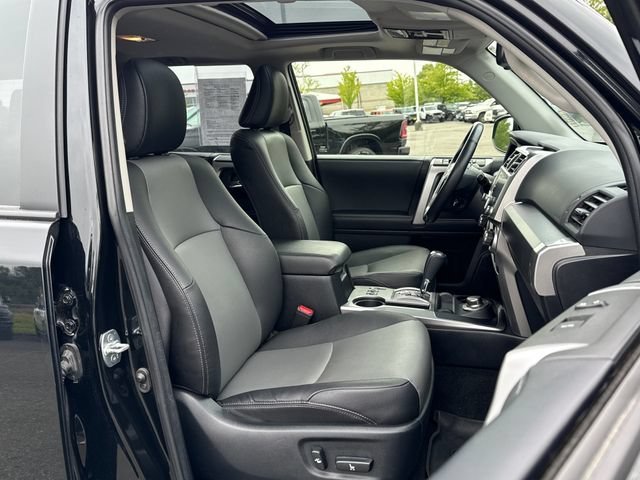 Used 2023 Midnight Black Metallic Toyota SR5 Premium image 24