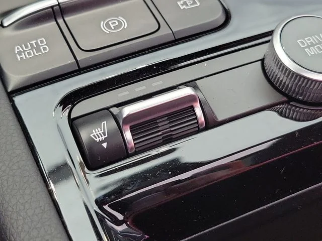 New 2026 Aurora Black Pearl Kia GT-Line FWD image 33