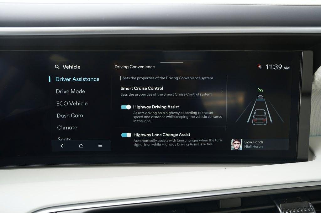 New 2026 Abyss Black Pearl Hyundai Calligraphy image 22