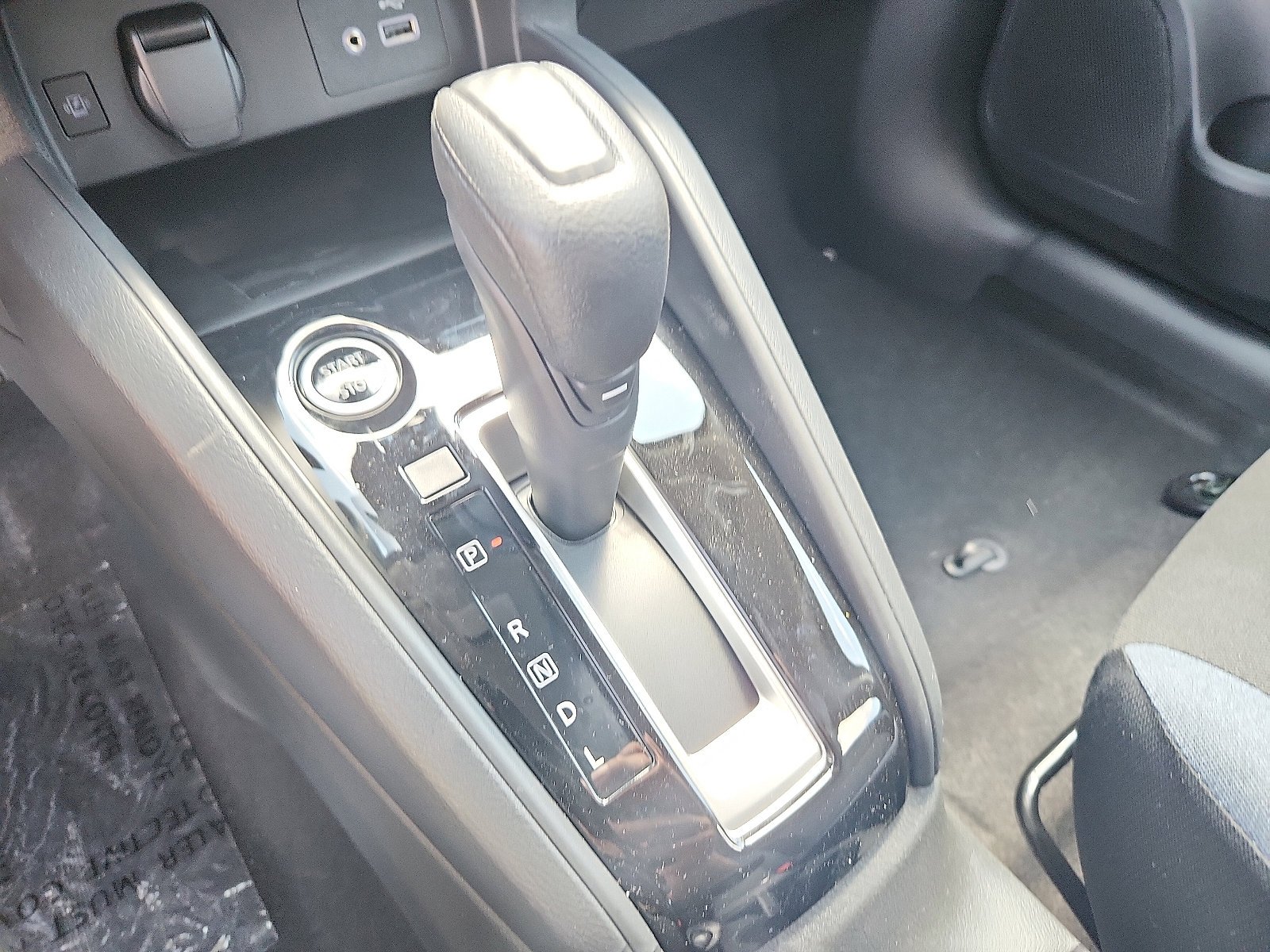 2025 Nissan Versa Sedan SV - Photo 10