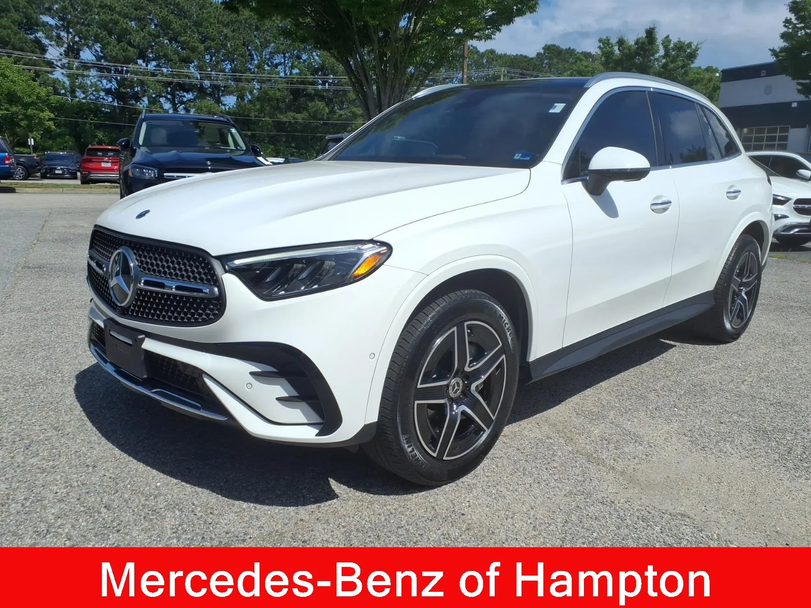 Certified Used 2025 Polar White Mercedes-Benz GLC 300 image 1