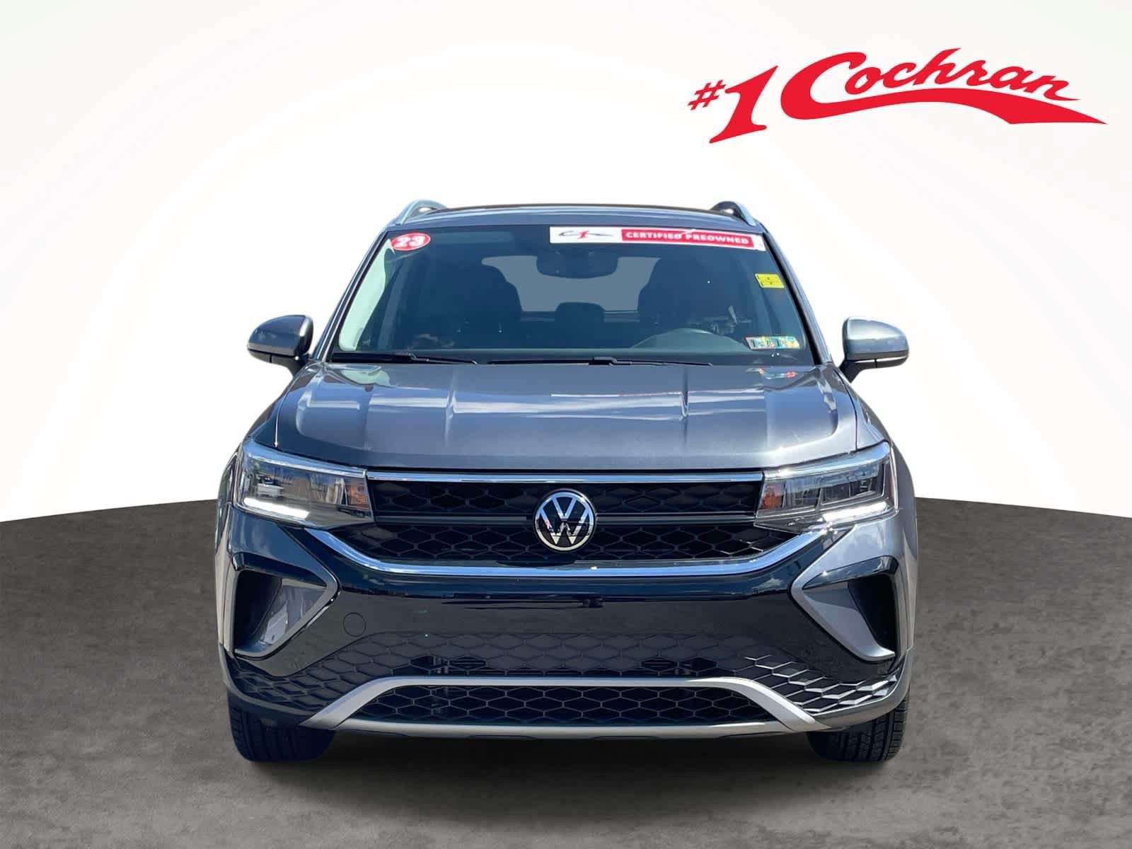 Used 2023 Platinum Gray Metallic Volkswagen SE image 17