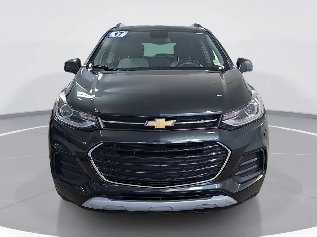 Used 2017 Gray Chevrolet LT image 10