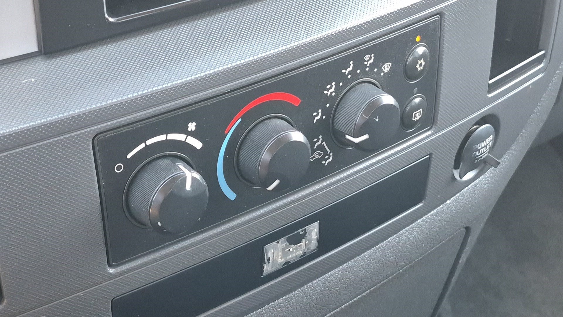 Used 2007 Mineral Gray Metallic Dodge SLT image 21