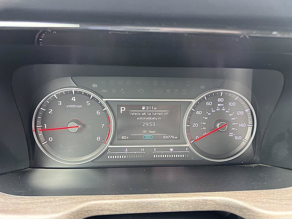 Used 2022 Aruba Green Kia X-Line EX image 24