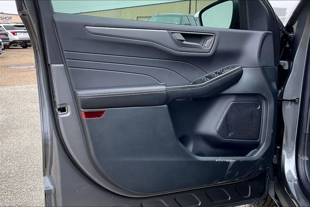 New 2026 Carbonized Gray Metallic Ford Active image 13