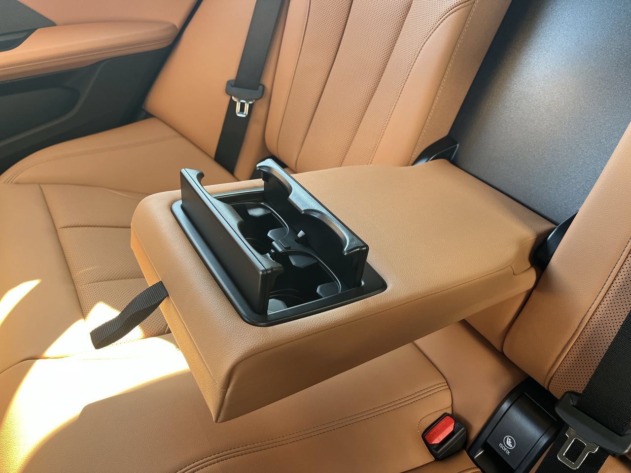 Used 2026 Skyscraper Grey Metallic BMW eDrive40 image 33