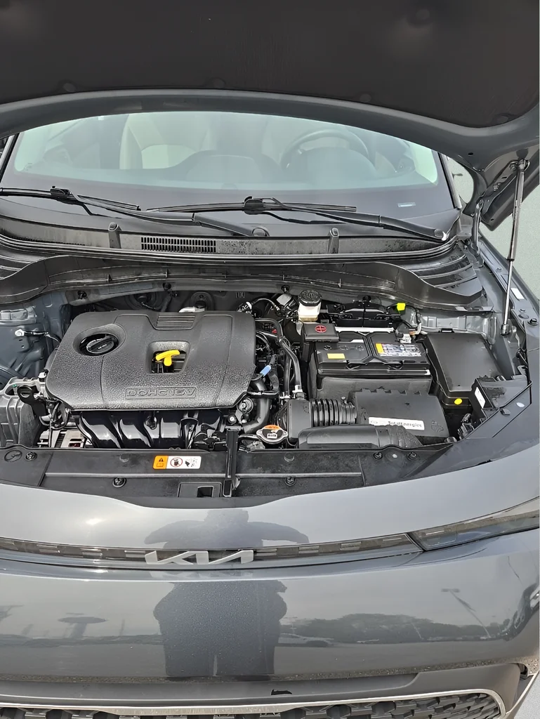 Used 2025 Gravity Gray Kia S image 7
