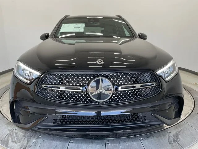 New 2027 Black Mercedes-Benz GLC 300 image 13