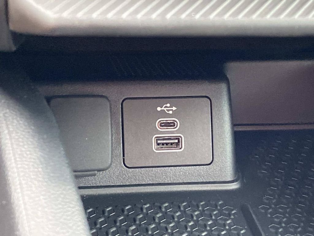 New 2026 Carbonized Gray Metallic Ford Badlands® image 19