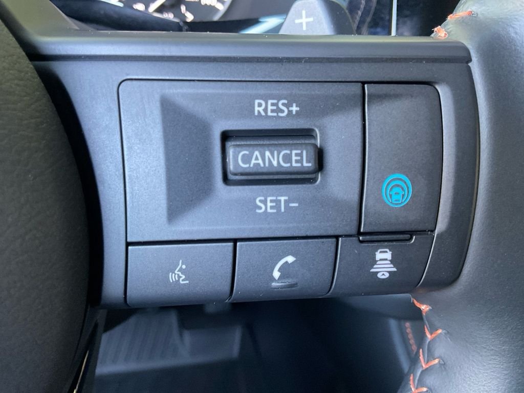 Used 2025 White Nissan Rock Creek image 37