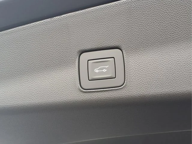 New 2026 Mosaic Black Metallic Chevrolet ACTIV image 21