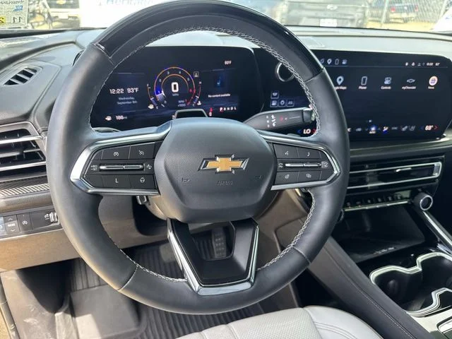 Used 2025 Black Chevrolet High Country image 36