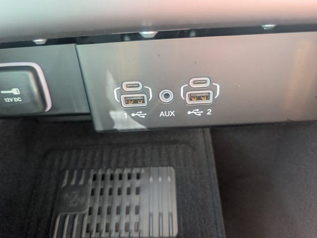 New 2026 Silver-Zynith Exterior Paint Jeep Limited Altitude image 28