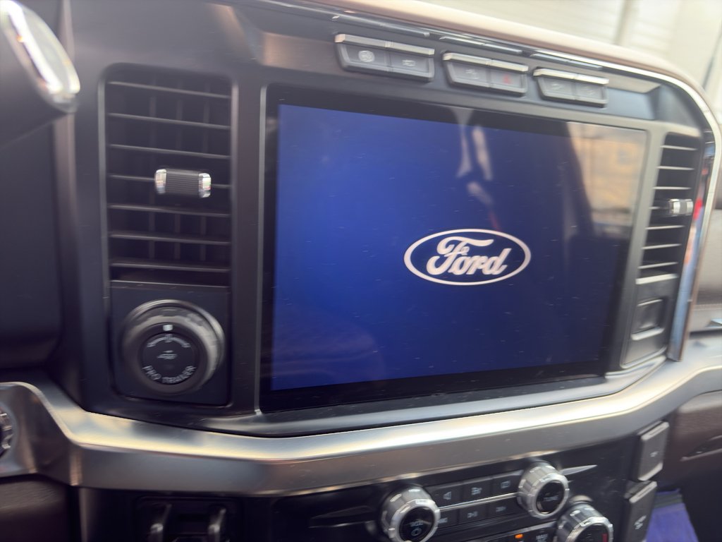 Used 2024  Ford King Ranch image 6