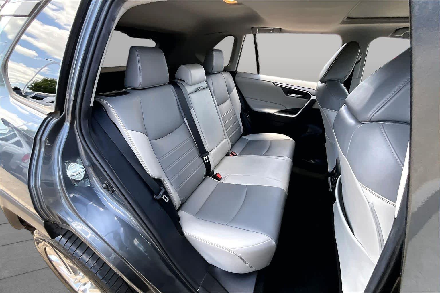 Used 2021 Magnetic Gray Metallic Toyota XLE Premium image 21