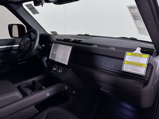 New 2026 Fuji White Land Rover X-Dynamic SE image 31