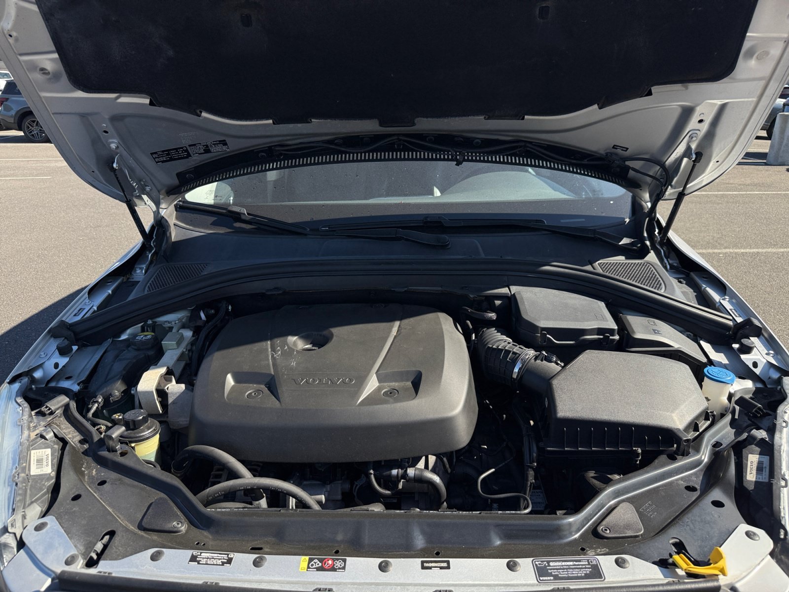 Used 2017 Bright Silver Metallic Volvo T6 Dynamic image 20