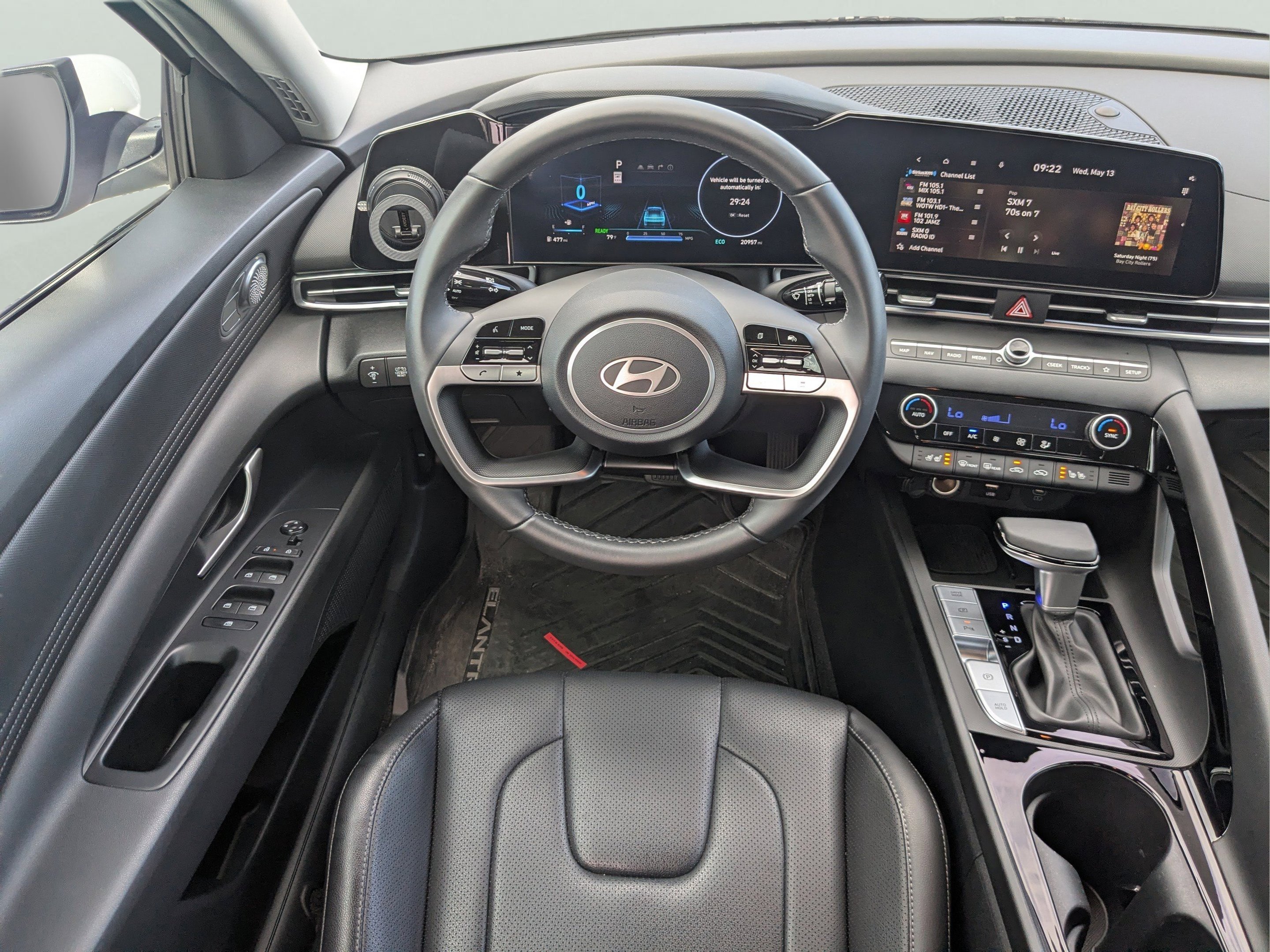 2024 Hyundai Elantra Limited - Photo 14