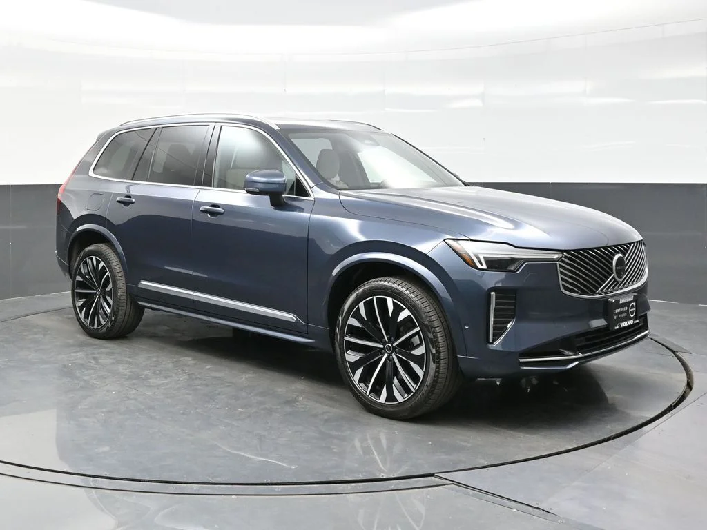 2026 Volvo XC90 Plus