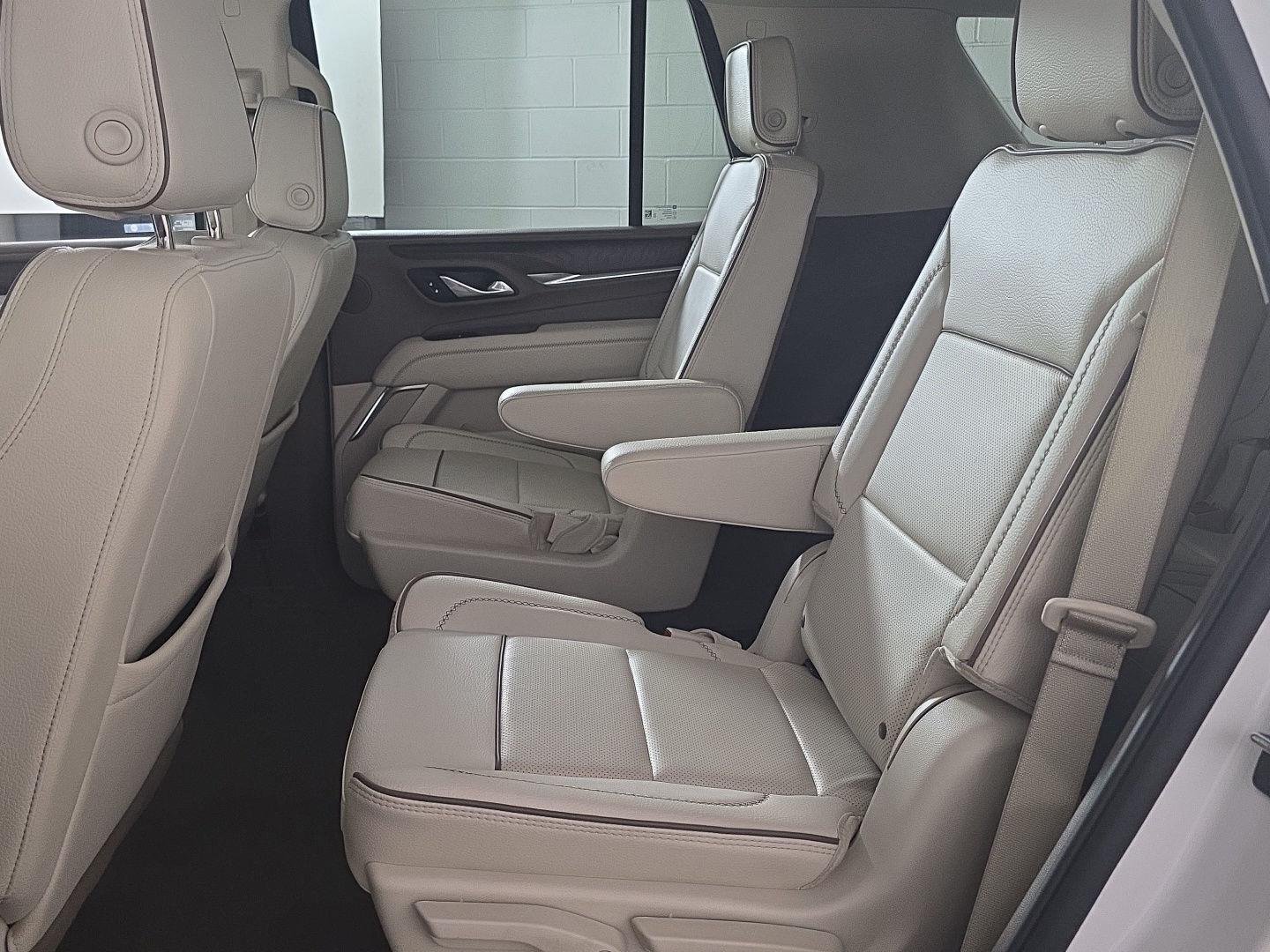 Used 2024 White Frost Tricoat GMC Denali image 32