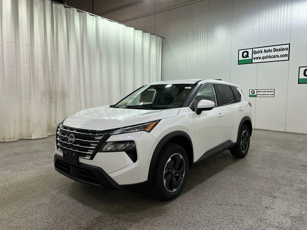 2026 Nissan Rogue SV - Photo 4
