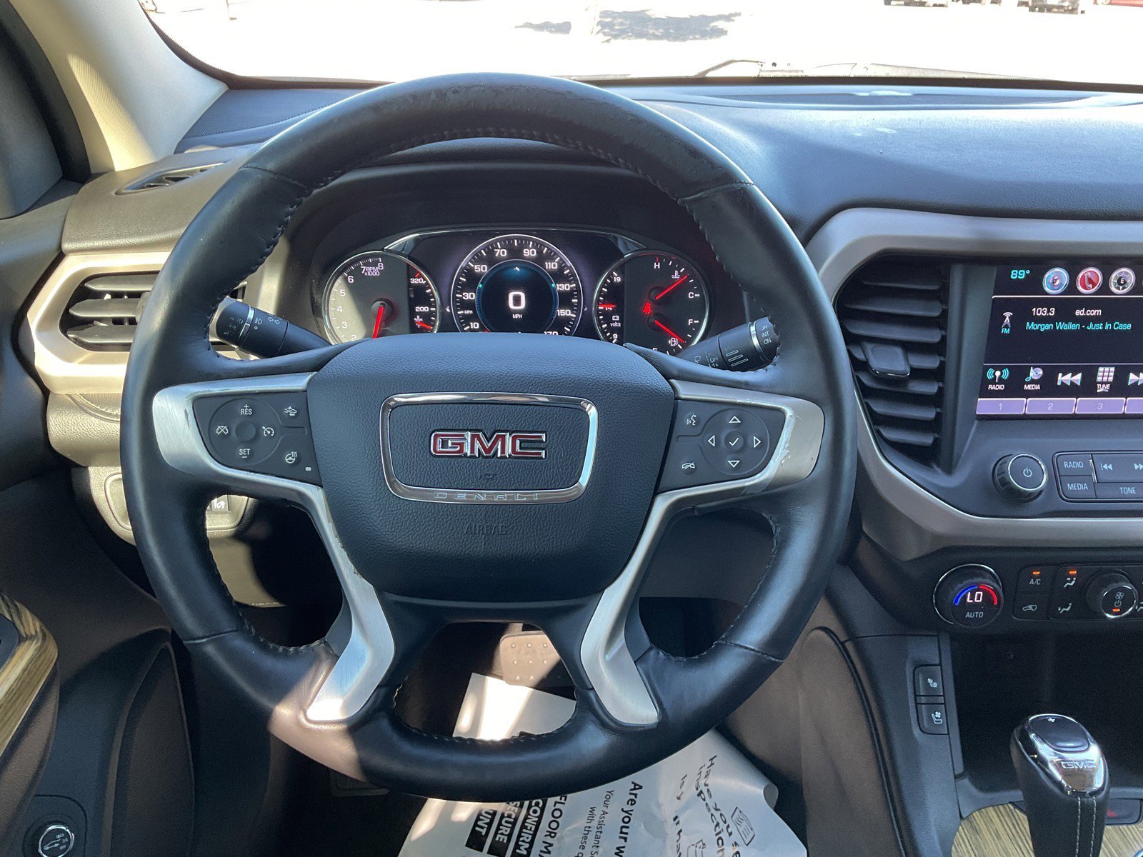 Used 2017 White Frost Tricoat GMC Denali image 20