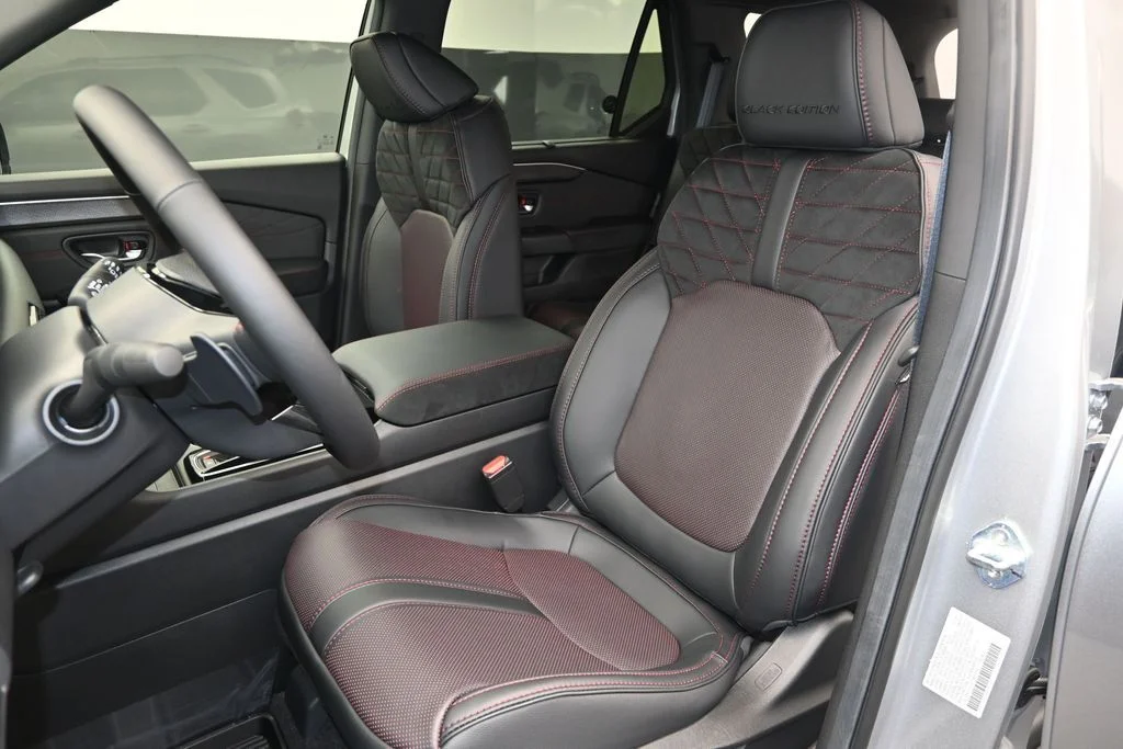 New 2026 Solar Silver Metallic Honda Black Edition image 14