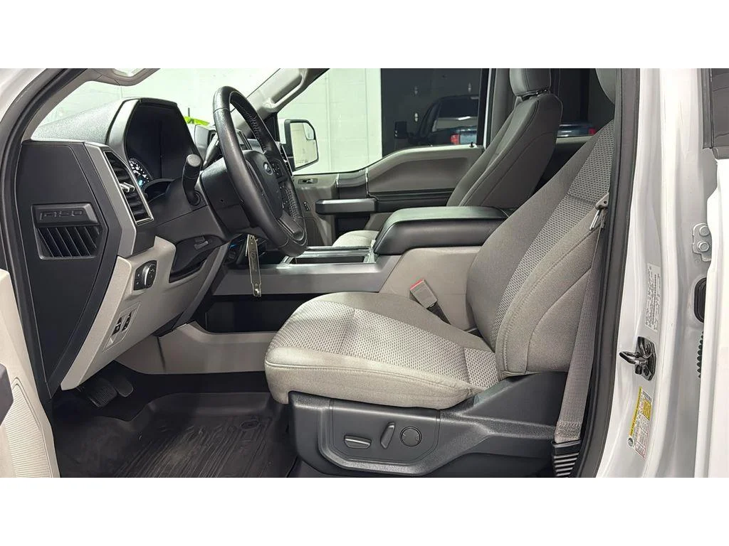 Used 2020 Oxford White Ford XLT Super Crew  4x4 3.5L 1 Owner 302A image 36