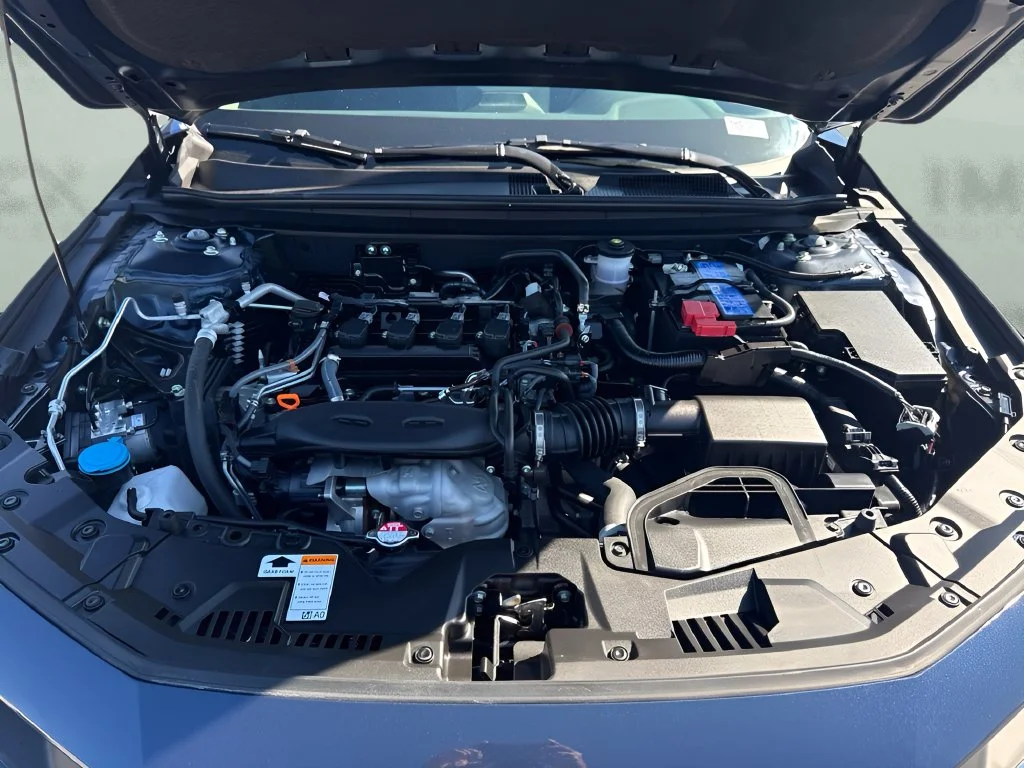 Used 2025 Blue Honda SE image 25