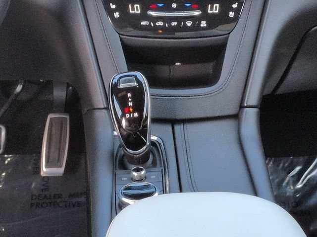 Used 2022 White Cadillac Sport image 18