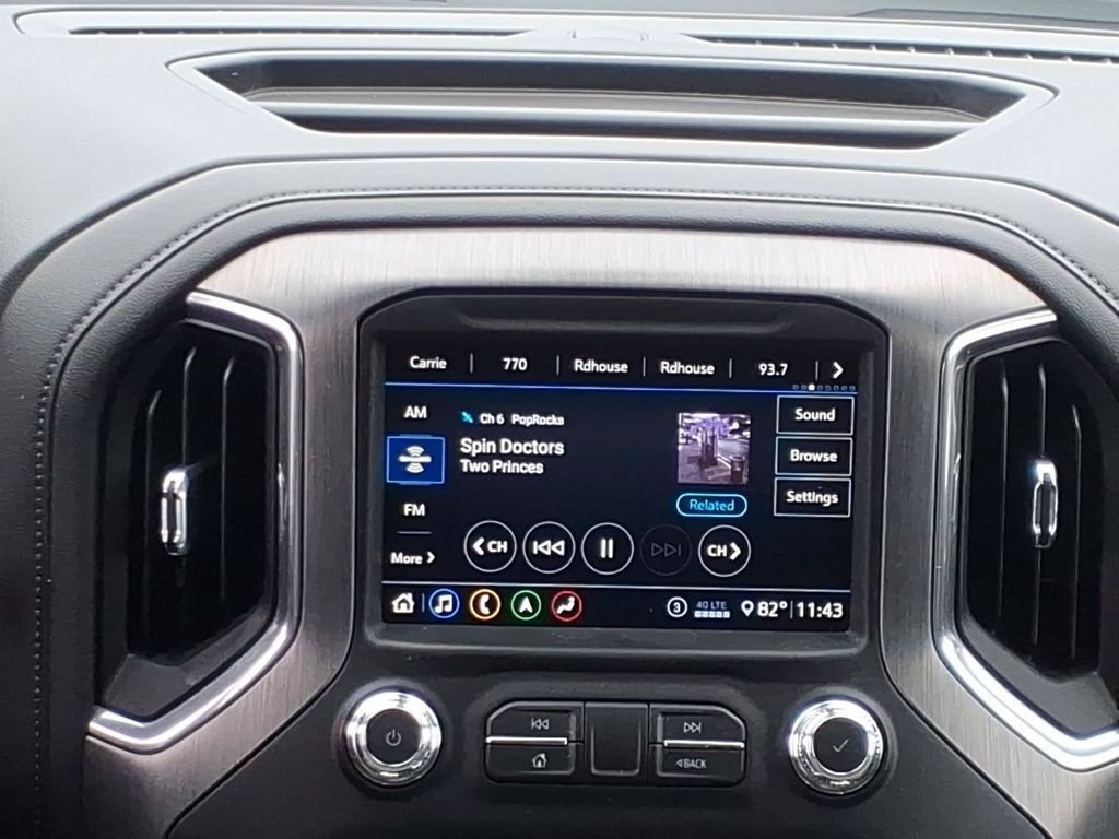 Used 2020 White GMC Denali image 26