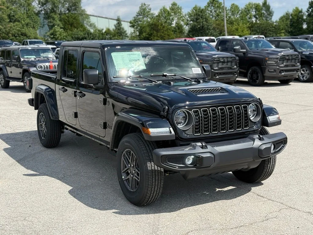 New 2026 Black Clear-Coat Exterior Paint Jeep Sport S image 4