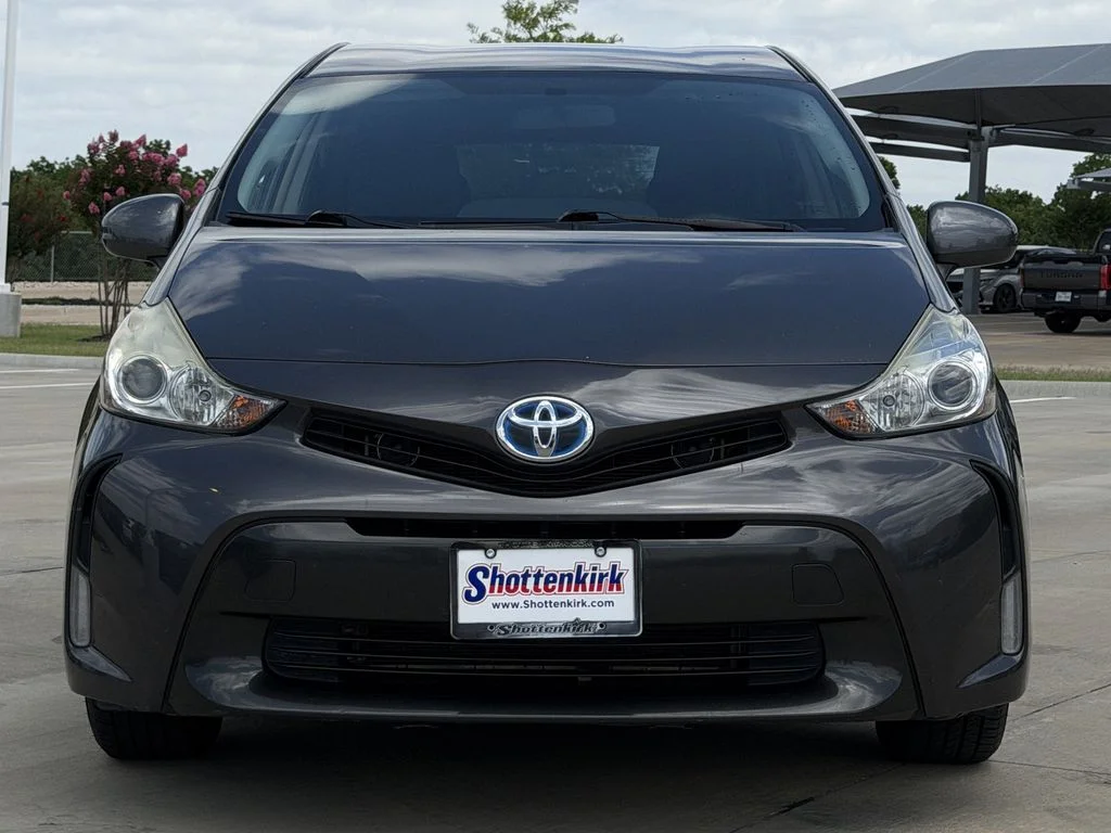 Used 2017 Gray Toyota Three image 7
