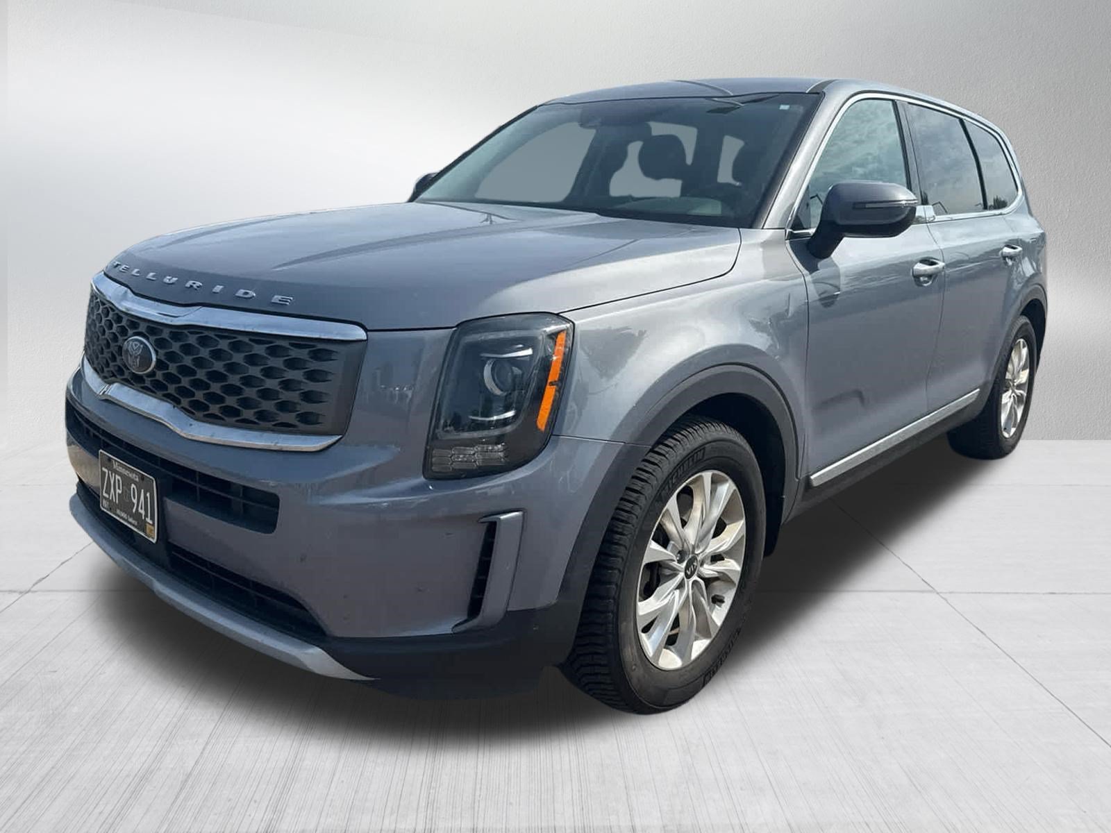 Used 2021 Kia Telluride LX with VIN 5XYP2DHC9MG186202 for sale in Brooklyn Center, MN